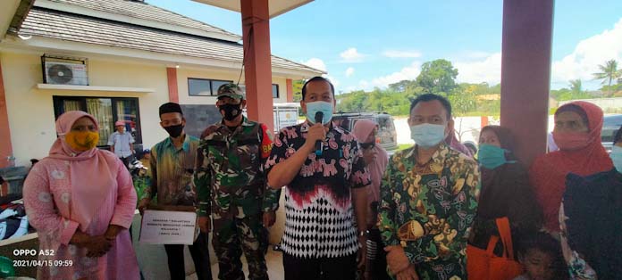 Camat Walantaka bersama Sekmat dan unsur muspika , Kontrol Pembagian BST