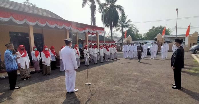 Peringatan HUT RI ke-76, Pemerintah Kecamatan Walantaka Gelar Apel