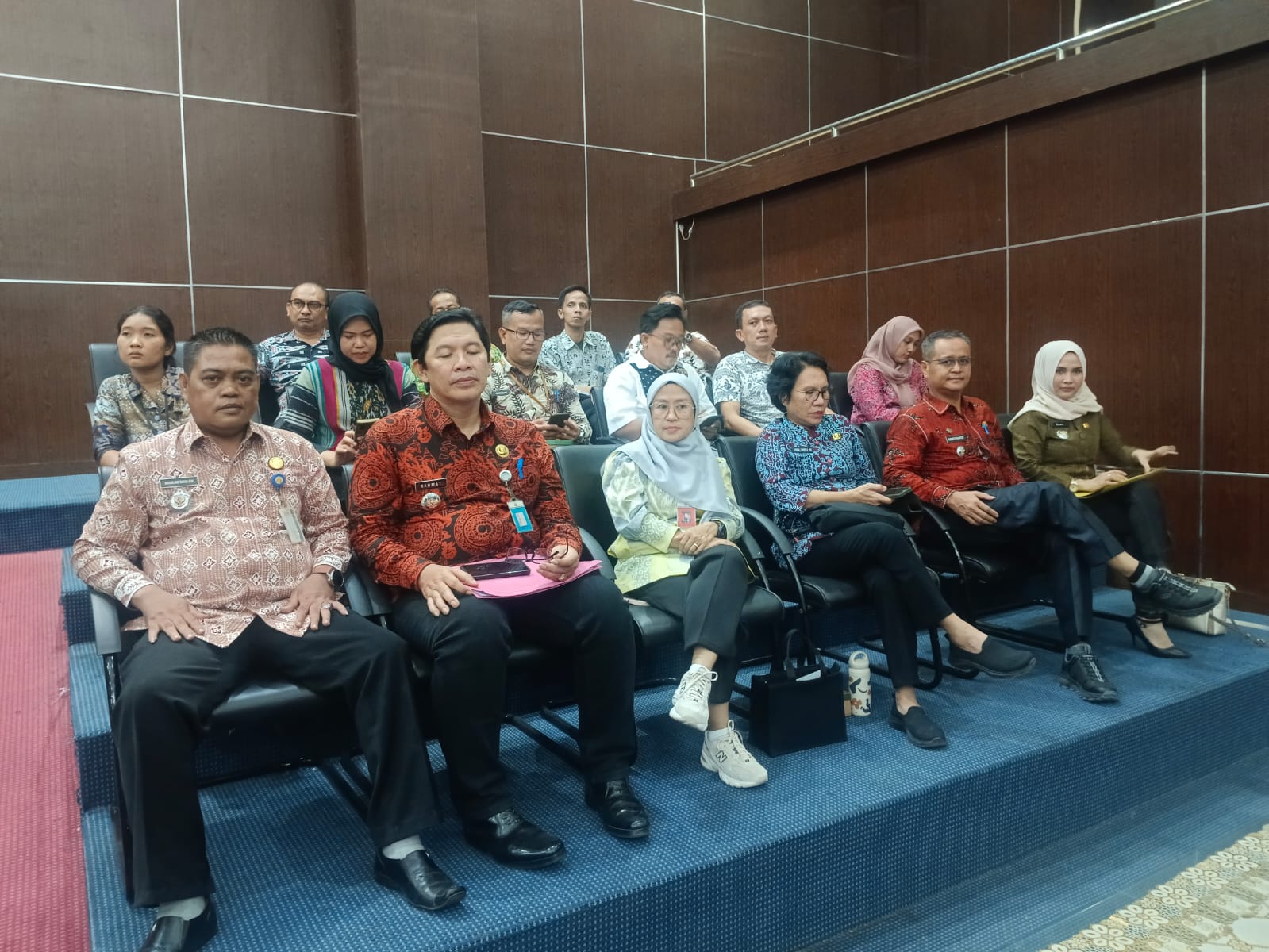 RAPAT PARIPURNA DI DPRD KOTA SERANG