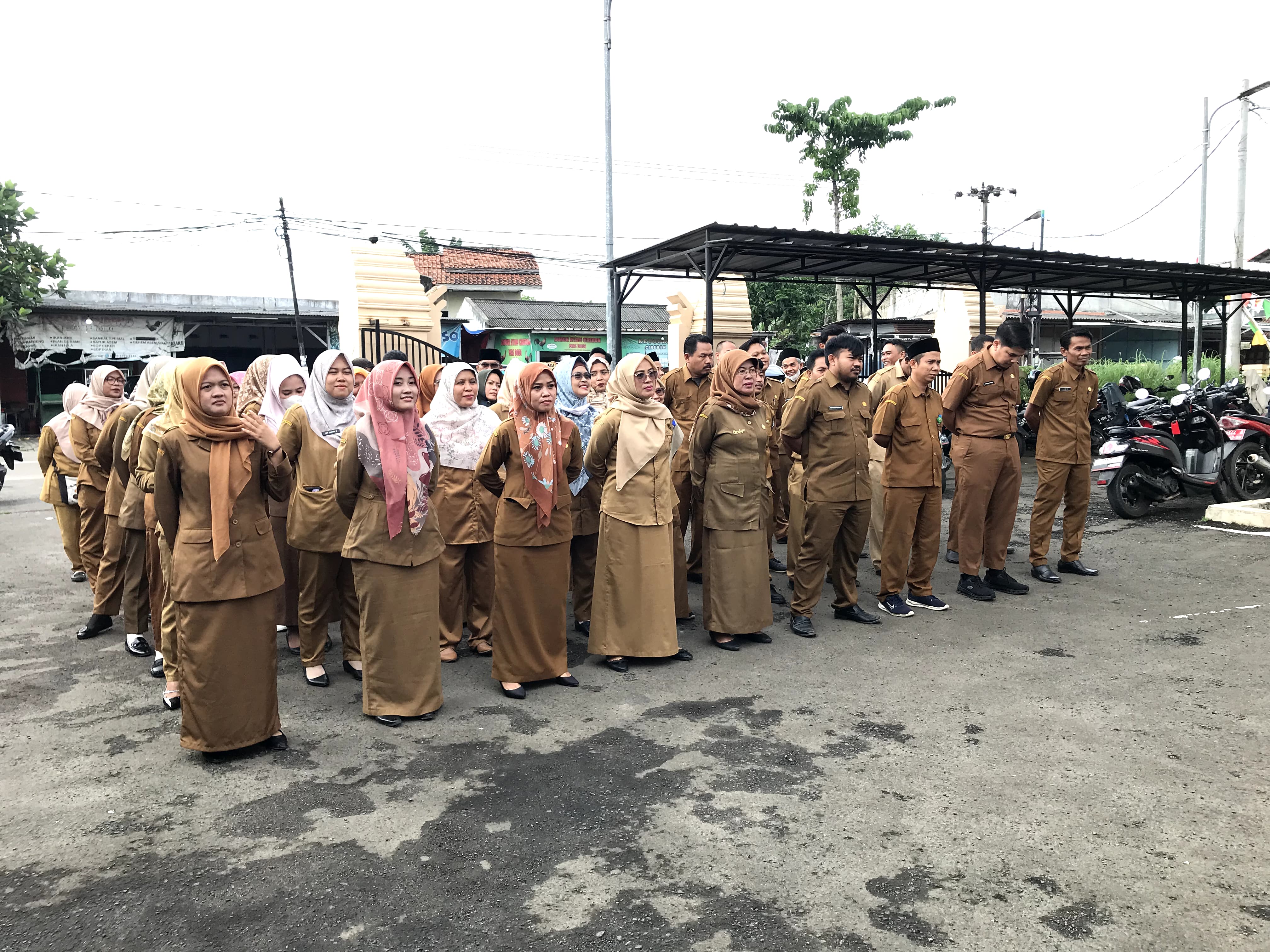 APEL PAGI DI HALAMAN KEC WALANTAKA