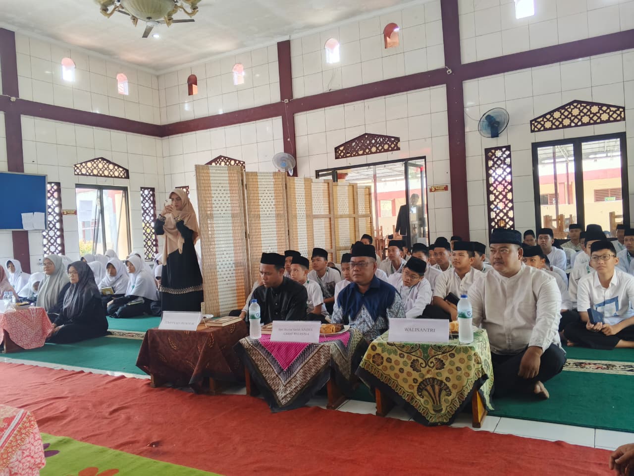 Camat Walantaka Menyambangi PonPes Laroyba